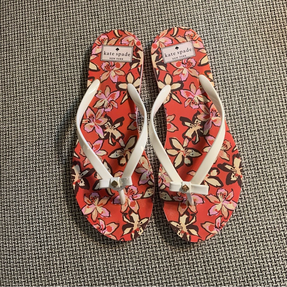 KATE SPADE red floral flip flops size 10